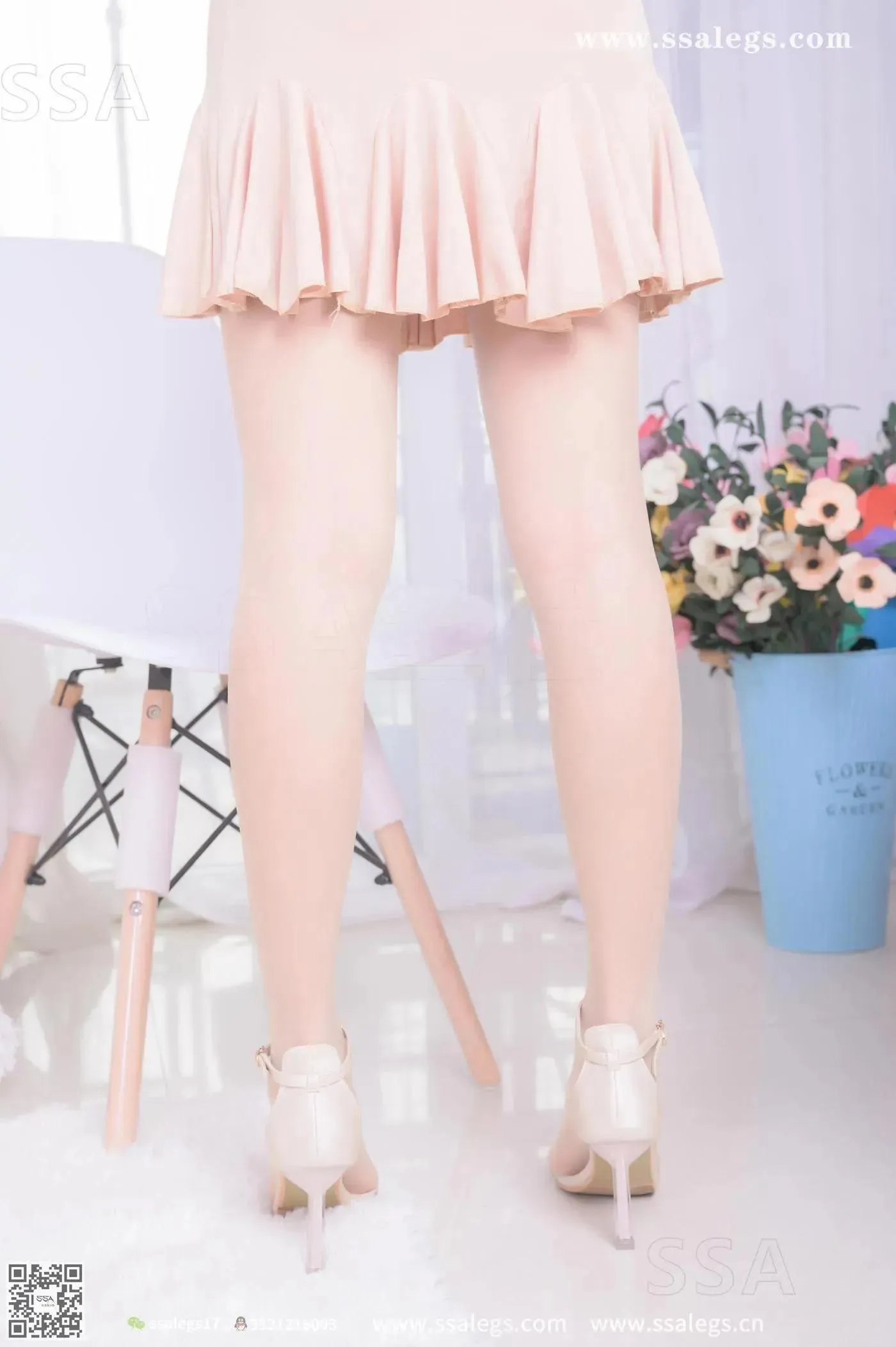[SSA丝社]超清写真 NO.340 素素画师少女的透明高跟鞋肉丝袜(上) [67P]插图1